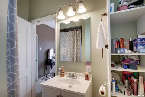 Bath - 344 S State Rd, Mendon, IL 62351 photo 1 of 1