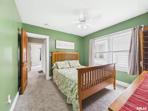 Bedroom - 2417 Yale Blvd, Springfield, IL 62703 photo 2 of 7