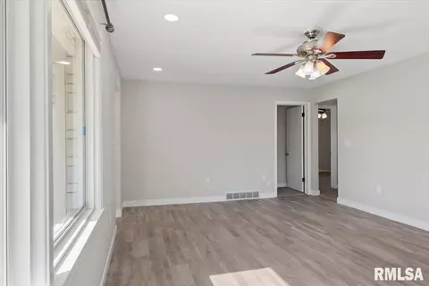 75 Radcliff Rd, Springfield, IL 62703 photo 6