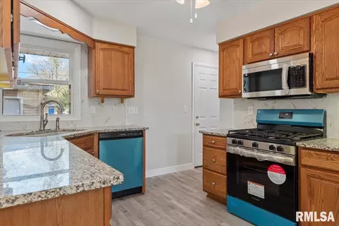 75 Radcliff Rd, Springfield, IL 62703 photo 8