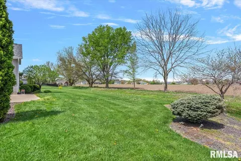Exterior - 5909 Hedley Rd, Springfield, IL 62711 photo 6 of 10