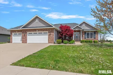 Exterior - 5909 Hedley Rd, Springfield, IL 62711 photo 3 of 10
