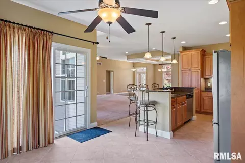 Entry Way - 5909 Hedley Rd, Springfield, IL 62711 photo 1 of 5