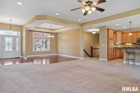 Living - 5909 Hedley Rd, Springfield, IL 62711 photo 3 of 5