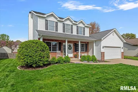 3217 Catalpa Dr, Springfield, IL 62712 photo 2