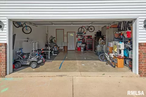 3217 Catalpa Dr, Springfield, IL 62712 photo 45