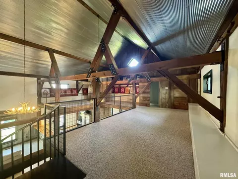 Entry Way - 27 Hamlin Heights Dr, Hannibal, MO 63401 photo 5 of 9