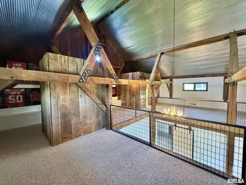 Entry Way - 27 Hamlin Heights Dr, Hannibal, MO 63401 photo 9 of 9
