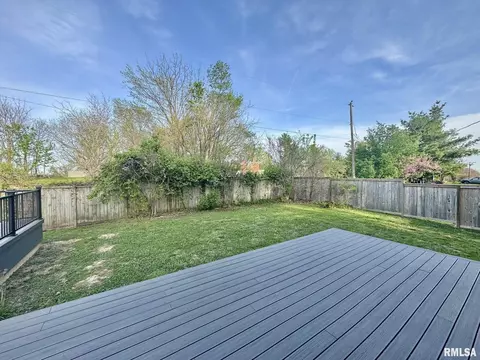 Exterior - 27 Hamlin Heights Dr, Hannibal, MO 63401 photo 5 of 6