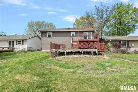 Exterior - 3000 Griffiths Ave, Springfield, IL 62702 photo 6 of 7
