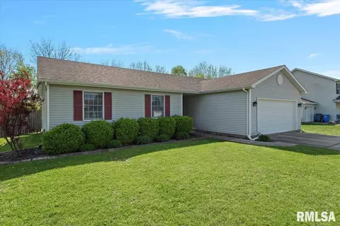 Exterior - 504 N Bitterroot Dr, Athens, IL 62613 photo 7 of 7