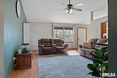 Other - 504 N Bitterroot Dr, Athens, IL 62613 photo 1 of 6
