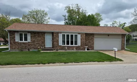 2427 S 18th St, Quincy, IL 62301
