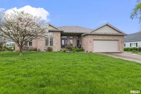 Exterior - 340 Sebring Rd, Springfield, IL 62707 photo 2 of 9