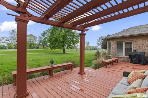 Exterior - 340 Sebring Rd, Springfield, IL 62707 photo 6 of 9