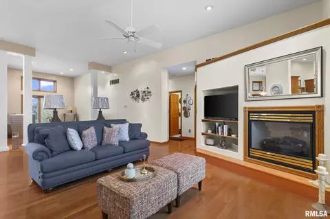 Other - 340 Sebring Rd, Springfield, IL 62707 photo 4 of 17