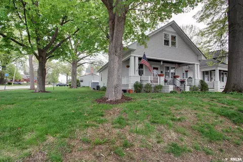 728 N 22nd St, Quincy, IL 62301