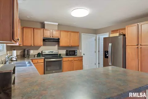 2909 Laxford Dr, Springfield, IL 62712 photo 16