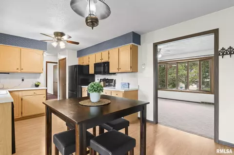 Other - 42 Coachlight Ct, Springfield, IL 62703 photo 4 of 11