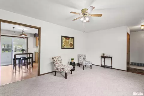 Other - 42 Coachlight Ct, Springfield, IL 62703 photo 3 of 11