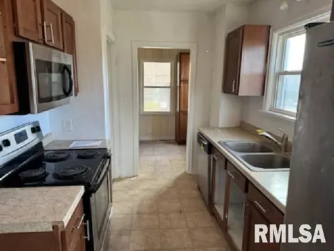 Entry Way - 603 E Old 36 Hwy, Alexander, IL 62601 photo 1 of 2
