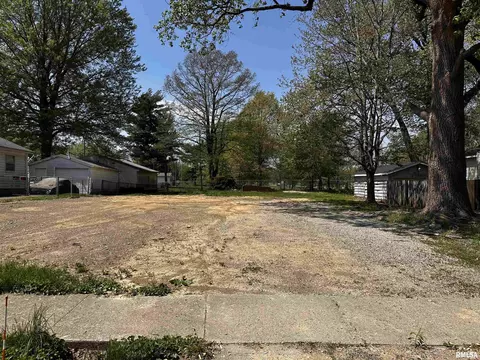 1407 N Franklin St, Springfield, IL 62702 photo 2