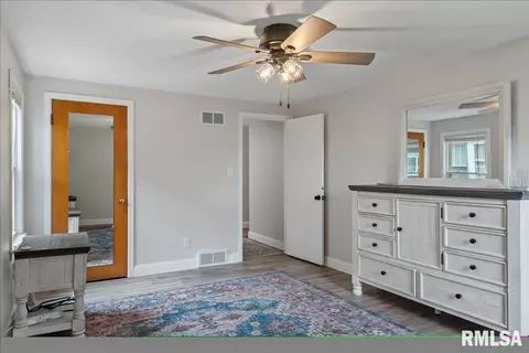 2141 S State St, Springfield, IL 62704 photo 14