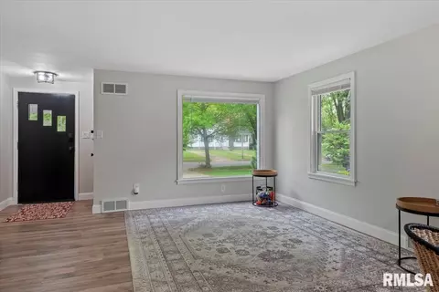 2141 S State St, Springfield, IL 62704 photo 7