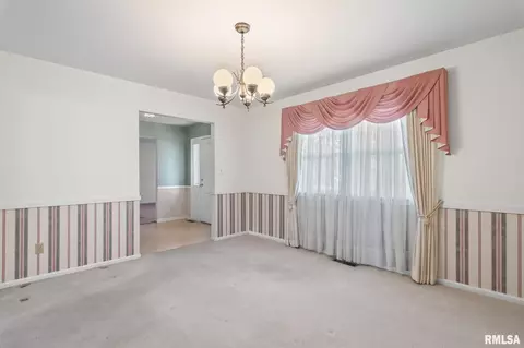 Other - 817 Kenyon Dr, Springfield, IL 62704 photo 6 of 7