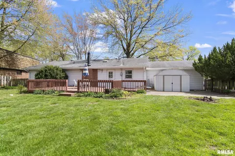 Exterior - 817 Kenyon Dr, Springfield, IL 62704 photo 5 of 6