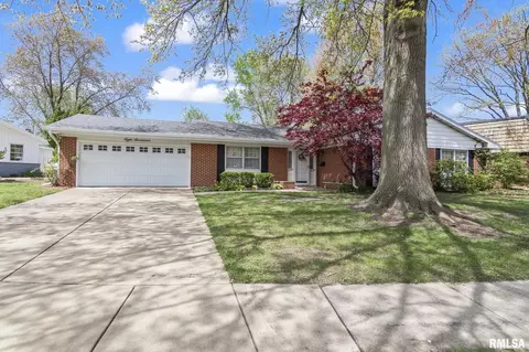 817 Kenyon Dr, Springfield, IL 62704
