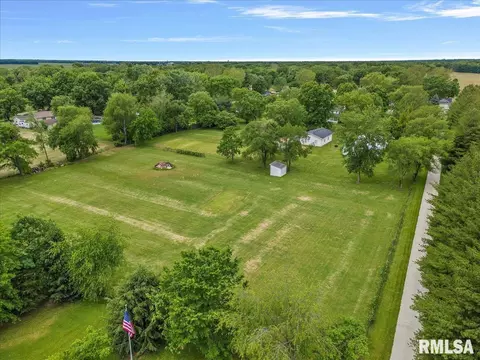 View/Area - 3300 Winch Rd, Springfield, IL 62707 photo 7 of 8