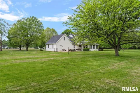 Exterior - 3300 Winch Rd, Springfield, IL 62707 photo 7 of 24
