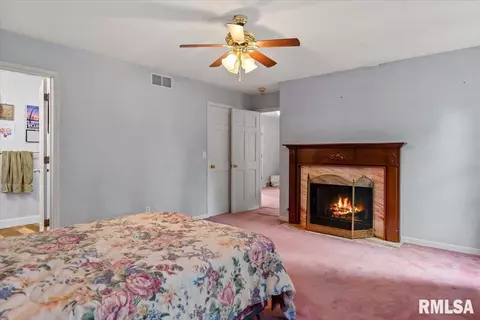Bedroom - 3300 Winch Rd, Springfield, IL 62707 photo 2 of 12