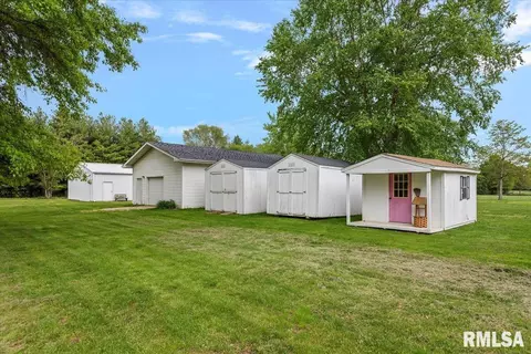 Exterior - 3300 Winch Rd, Springfield, IL 62707 photo 15 of 24