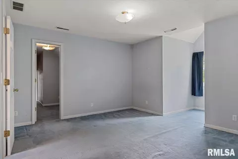 Bedroom - 3300 Winch Rd, Springfield, IL 62707 photo 7 of 12