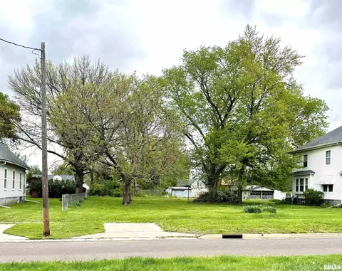 614 E Main St, Havana, IL 62644