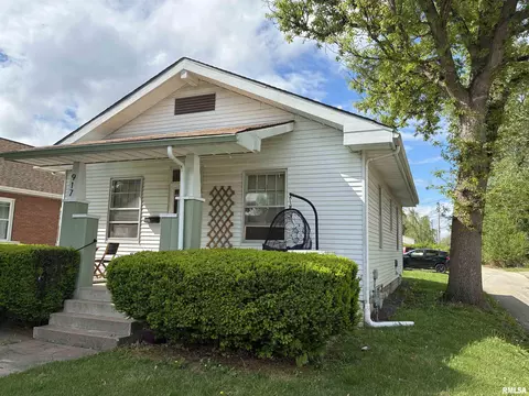 917 Cherry St, Quincy, IL 62301