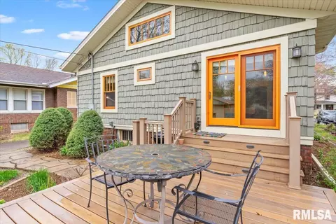 Exterior - 1620 S Lowell Ave, Springfield, IL 62704 photo 5 of 10