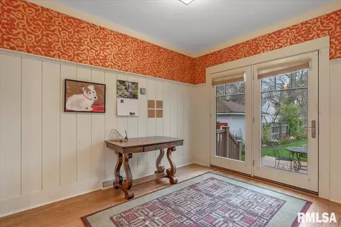 Entry Way - 1620 S Lowell Ave, Springfield, IL 62704 photo 1 of 1