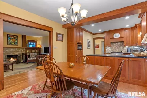 Dining - 1620 S Lowell Ave, Springfield, IL 62704 photo 3 of 5