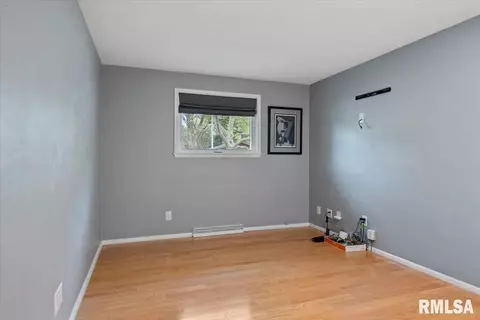 2126 S Park Ave, Springfield, IL 62704 photo 19