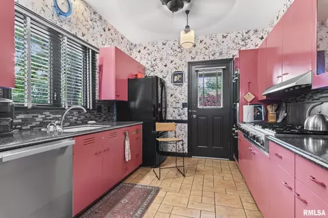 Kitchen - 2001 S Willemore Ave, Springfield, IL 62704 photo 2 of 4