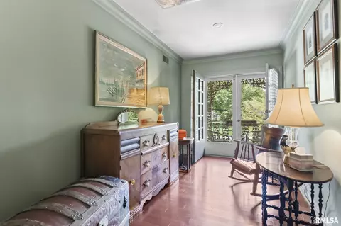 Entry Way - 2001 S Willemore Ave, Springfield, IL 62704 photo 6 of 9