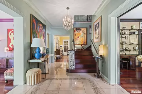 Entry Way - 2001 S Willemore Ave, Springfield, IL 62704 photo 1 of 9