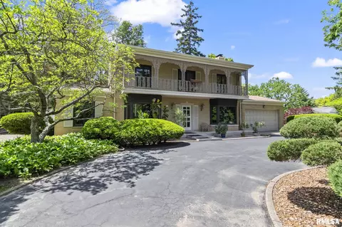 Exterior - 2001 S Willemore Ave, Springfield, IL 62704 photo 3 of 11