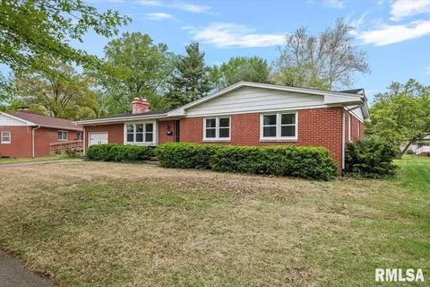 2417 Parkview Dr, Springfield, IL 62704