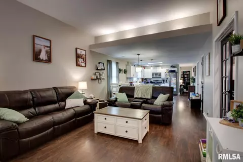 723 S 12th St, Quincy, IL 62301 photo 6