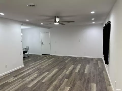 Living - 1815 Stonehenge Rd, Springfield, IL 62702 photo 1 of 9
