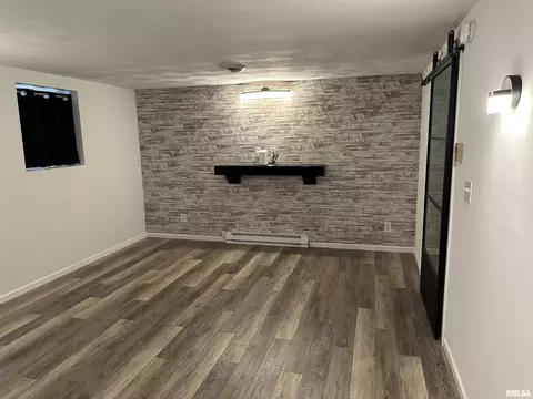 Living - 1815 Stonehenge Rd, Springfield, IL 62702 photo 7 of 9